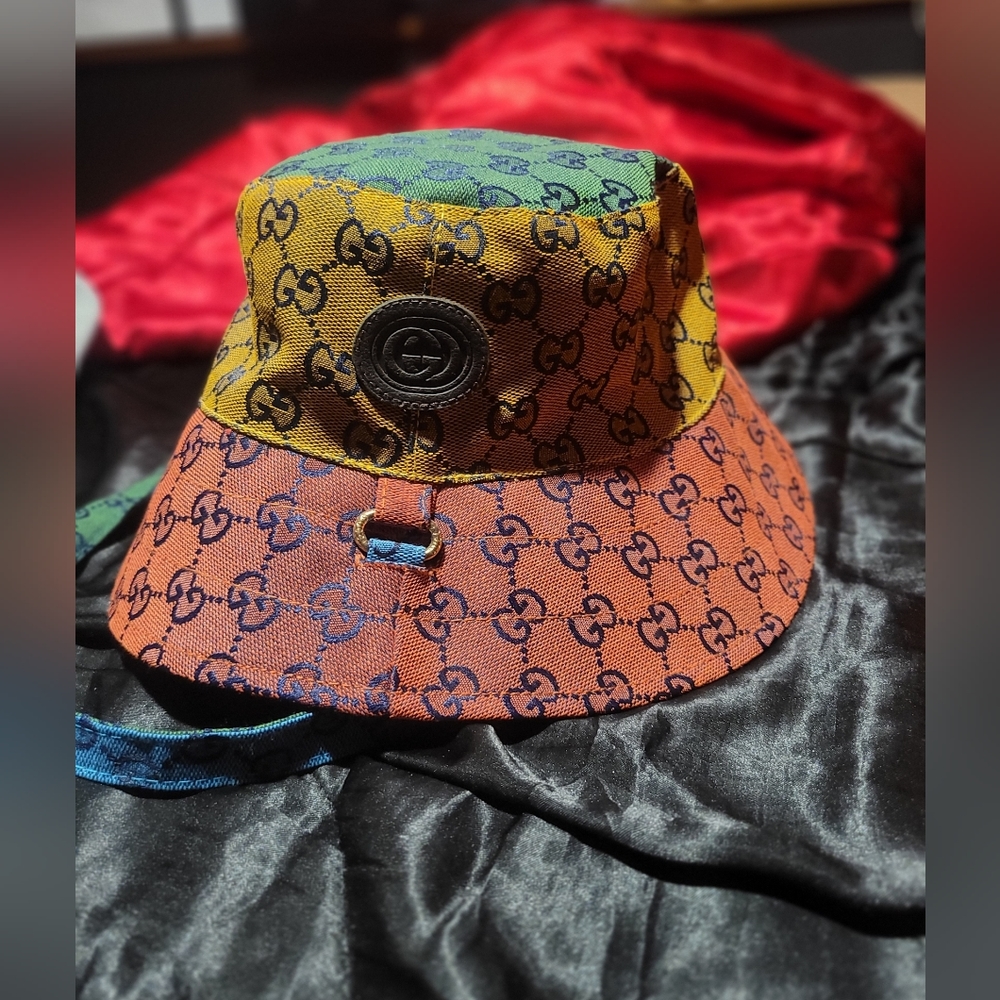 Gucci Reversible Bucket Hat - (Multicolor)